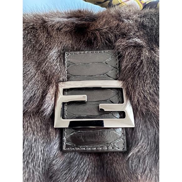 Fendi baguette mini mamma cute squirrel fur - Picture 3 of 14